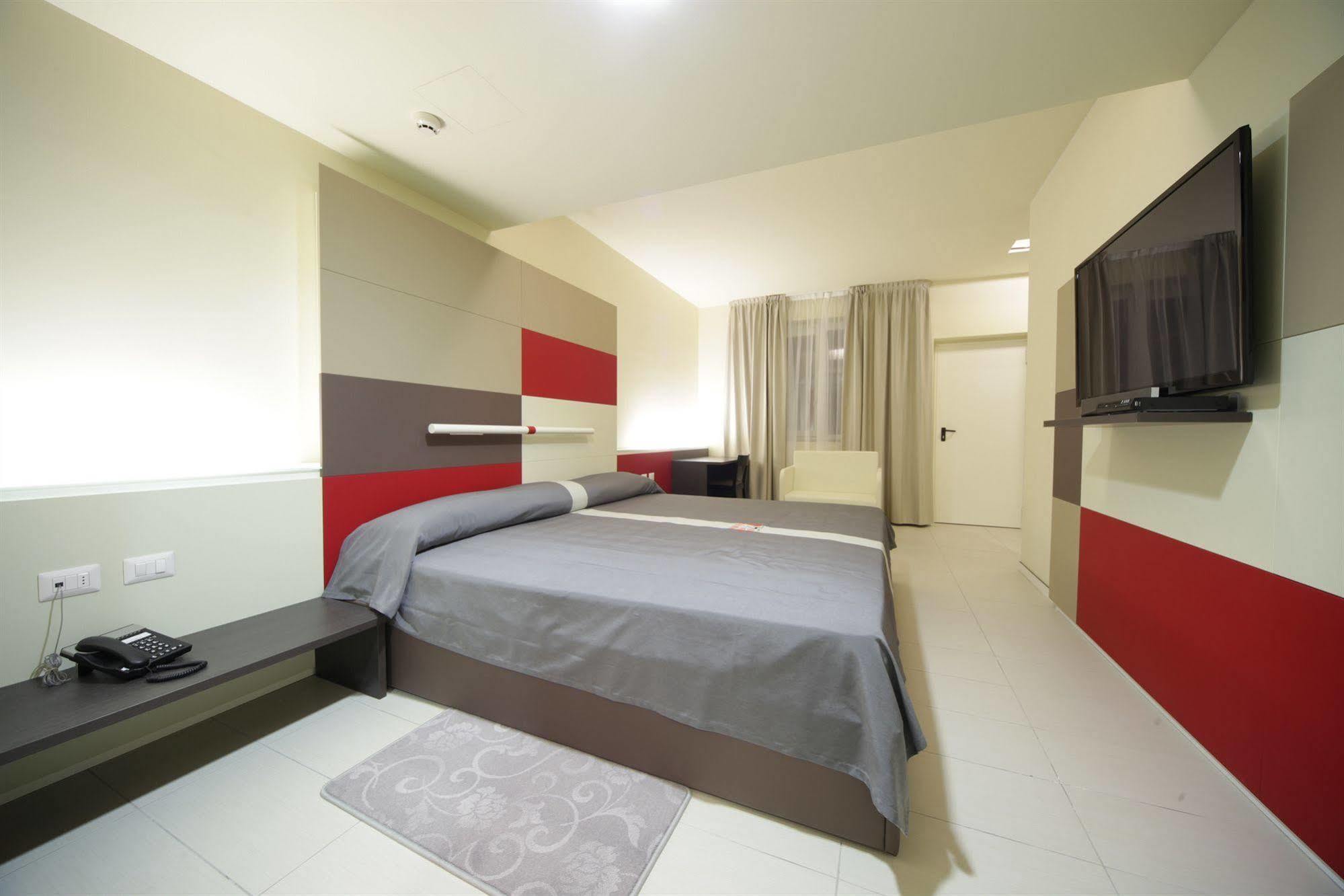 Motel Autosole Vip Castelnuovo Scrivia Екстер'єр фото